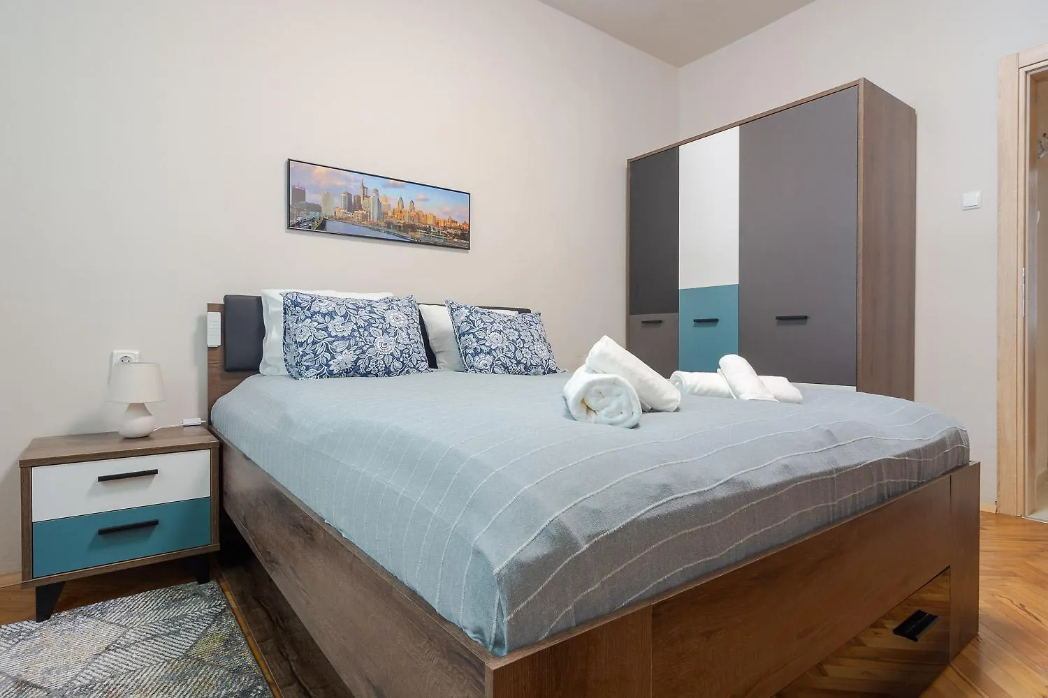 Spacious Sofia Condo - Philadelphia Love
