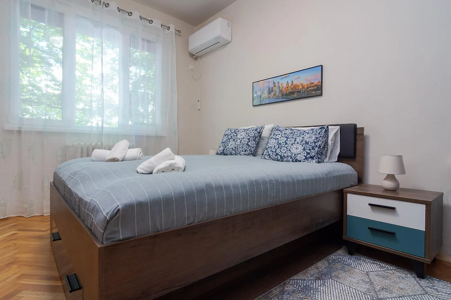 Spacious Sofia Condo - Philadelphia Love Apartment